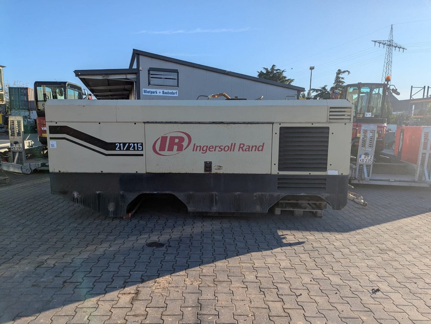 WhatsApp Image 2025-11-21 at 09.59.46 (1)